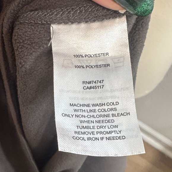 Cabela's Men's Charcoal Long Sleeve Tee - Picture 5 of 5